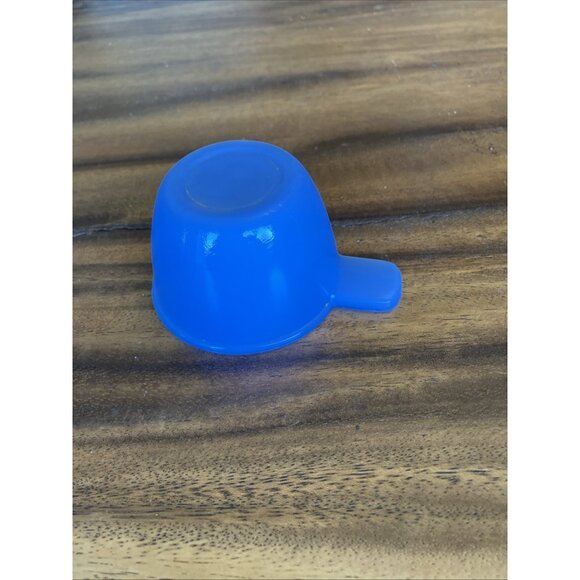 Vintage Delphite Blue Milk Glass 1/3 Cup Measuring Tab Handle - Picture 8 of 10